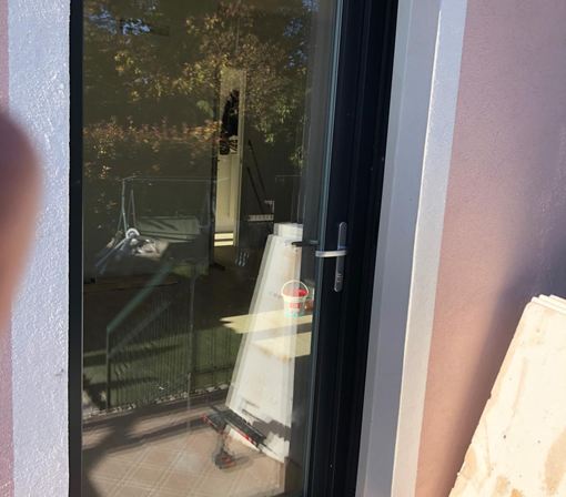 Serramento porta d'ingresso 