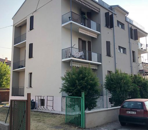 Tinteggiatura facciate esterne a Villafranca di Verona VR