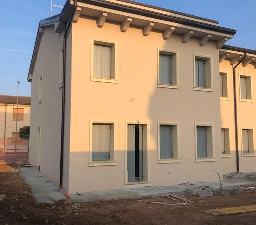 Realizzazione di cappotto termico su edificio residenziale a Villafranca di Verona VR